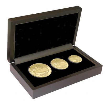 The 2020 Dunkirk 80th Anniversary Gold Prestige Sovereign Set in its presentation box